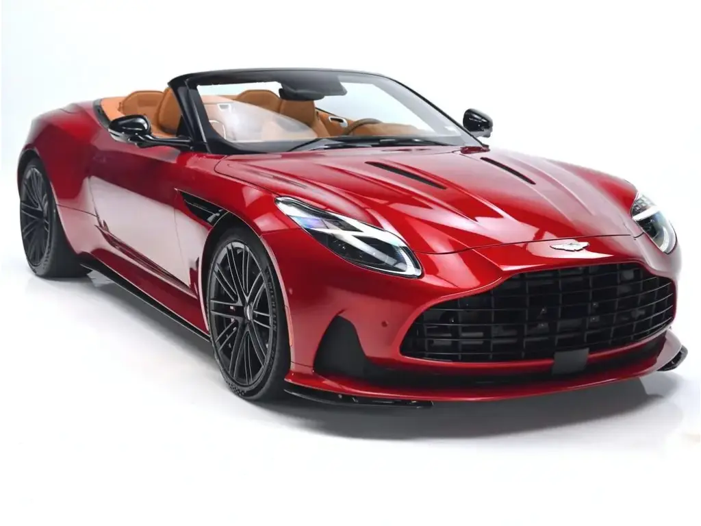 2025 DB12 V8 Volante main vehicle image