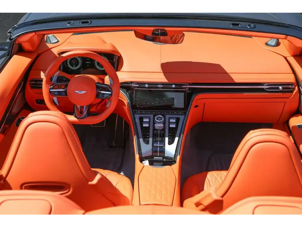 2025 DB12 V8 Volante thumbnail vehicle image 2