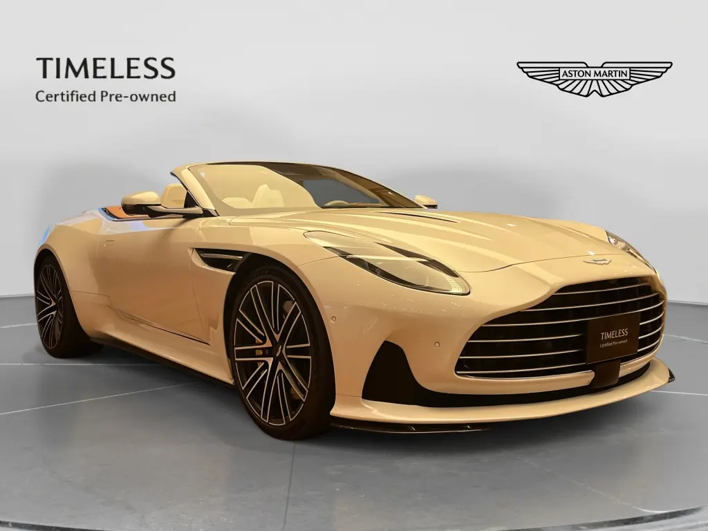 2025 DB12 V8 Volante main vehicle image