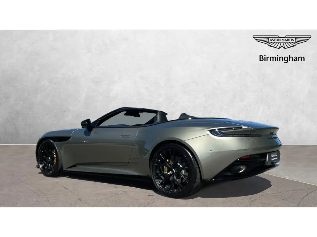 2026 DB12 V8 Volante thumbnail vehicle image 1