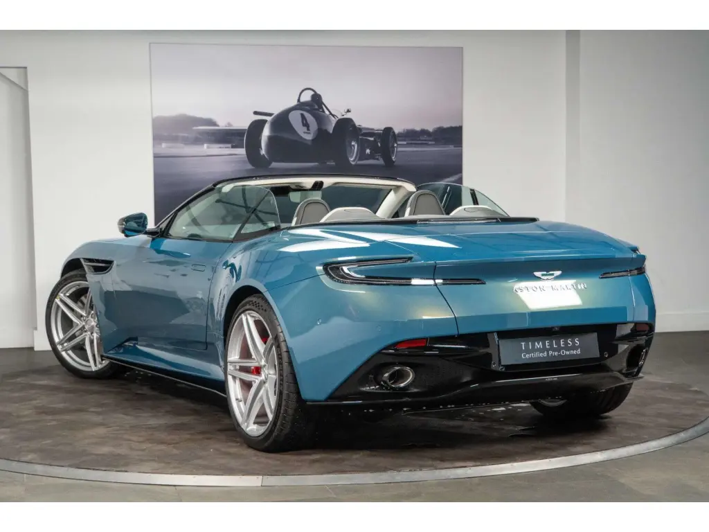 2026 DB12 V8 Volante thumbnail vehicle image 1