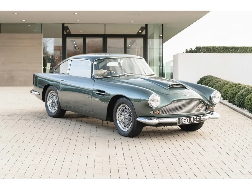 1960 DB4 Saloon main vehicle image