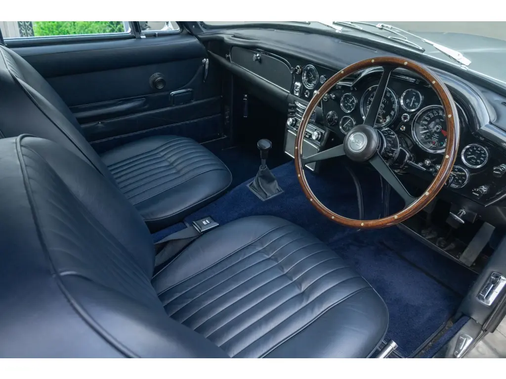 1970 DB6 MK II Vantage Saloon thumbnail vehicle image 2