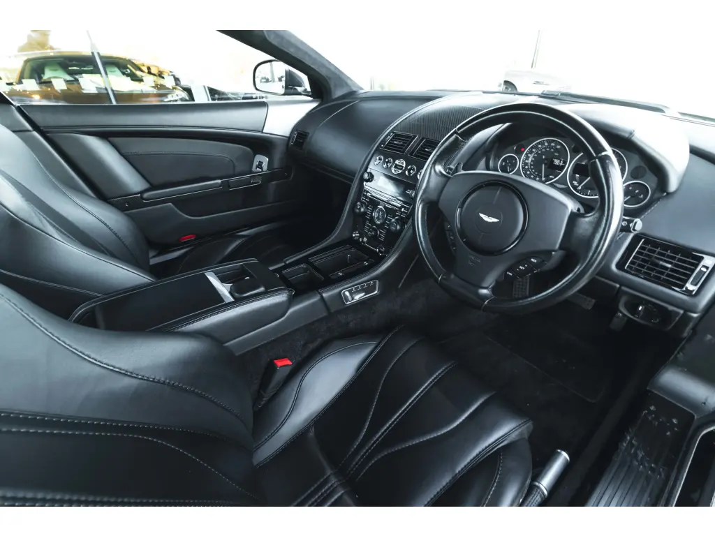 2015 DB9 Carbon Edition Coupe thumbnail vehicle image 2