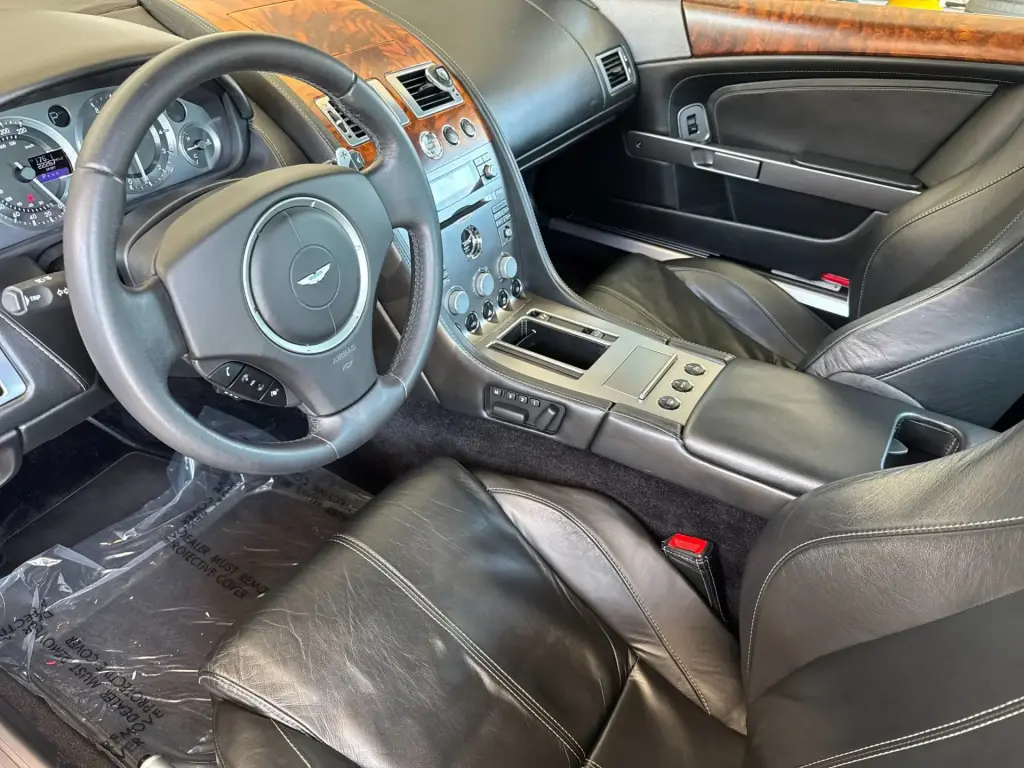 2006 DB9 Coupe thumbnail vehicle image 2
