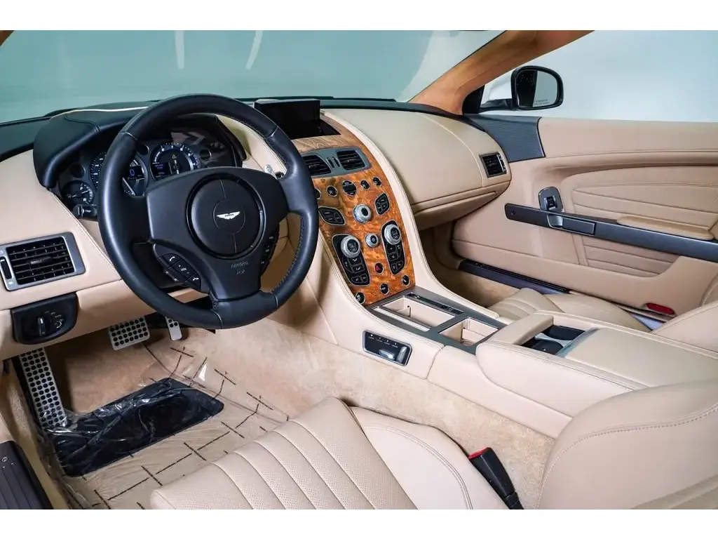 2016 DB9 GT Volante thumbnail vehicle image 2
