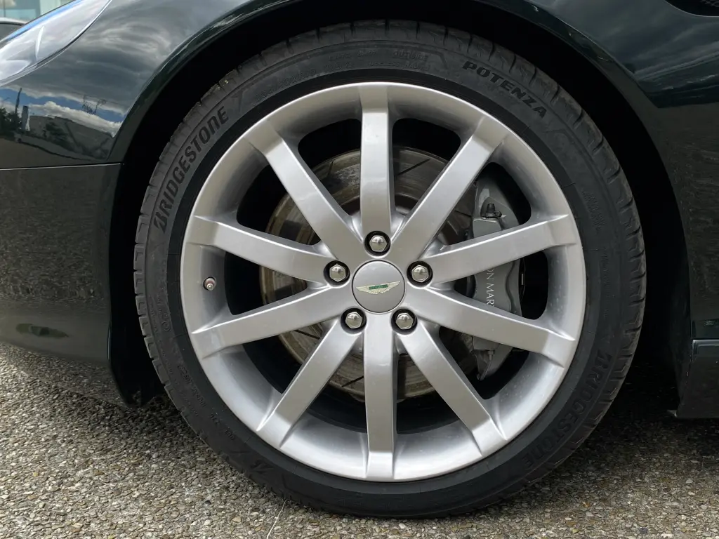 2006 DB9 Volante thumbnail vehicle image 3