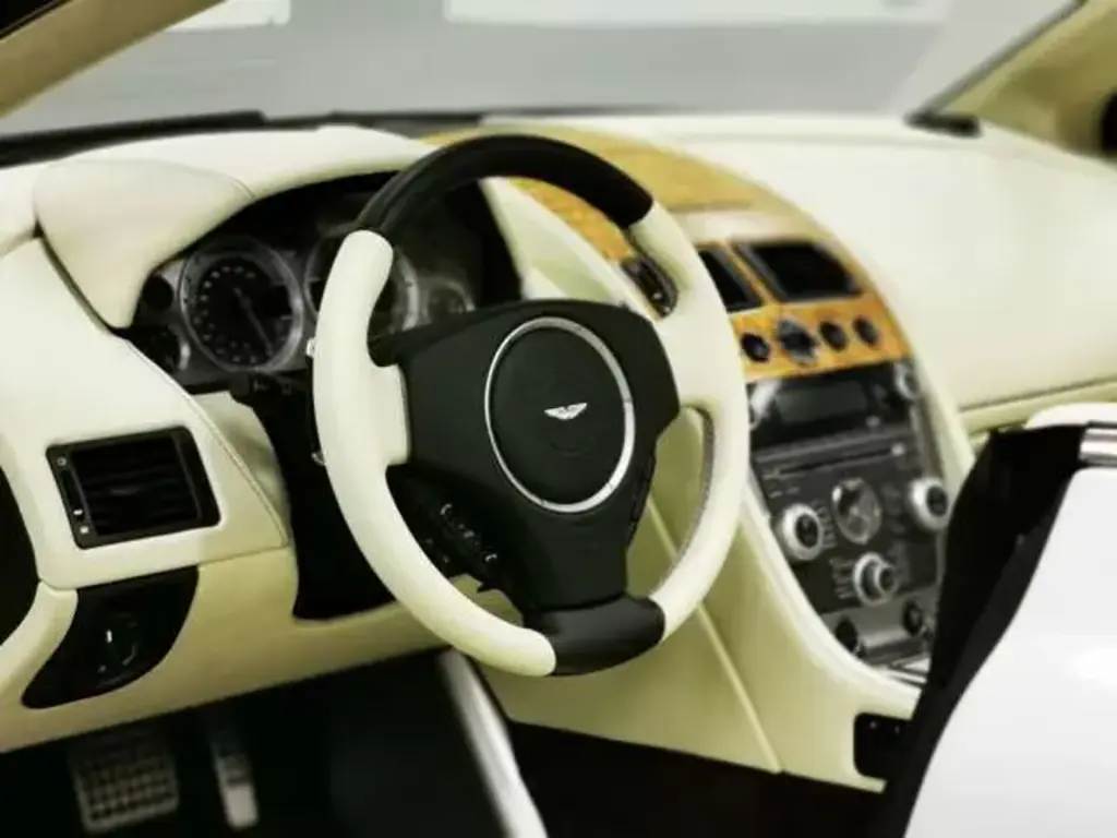 2012 DB9 Volante thumbnail vehicle image 2