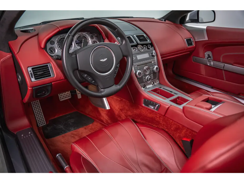 2013 DB9 Volante thumbnail vehicle image 2