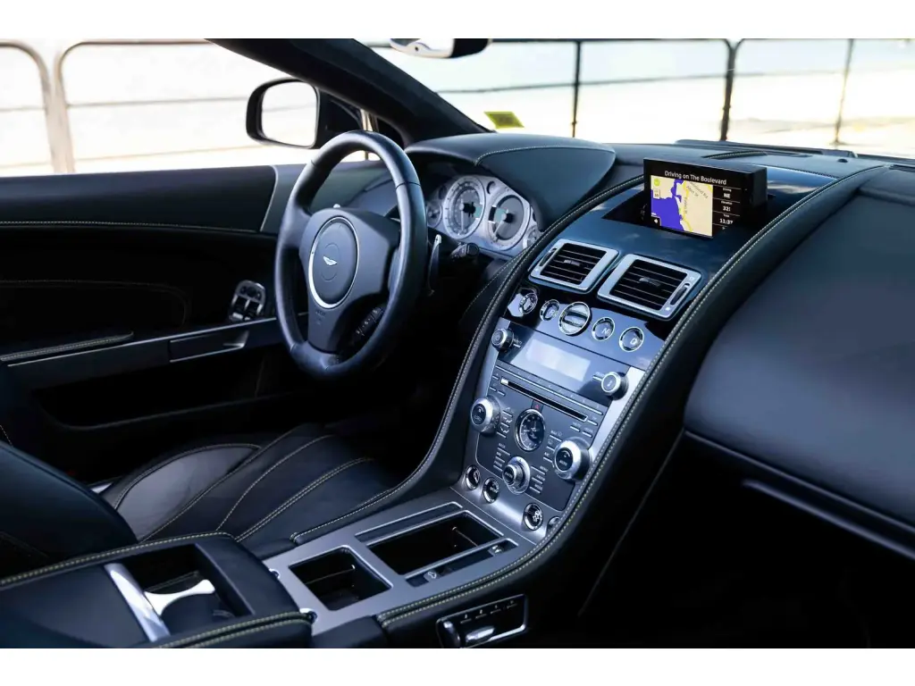 2013 DB9 Volante thumbnail vehicle image 2
