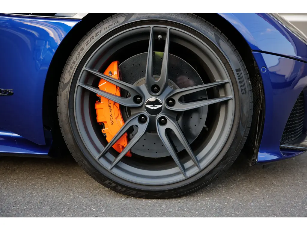 2023 DBS Coupe thumbnail vehicle image 3