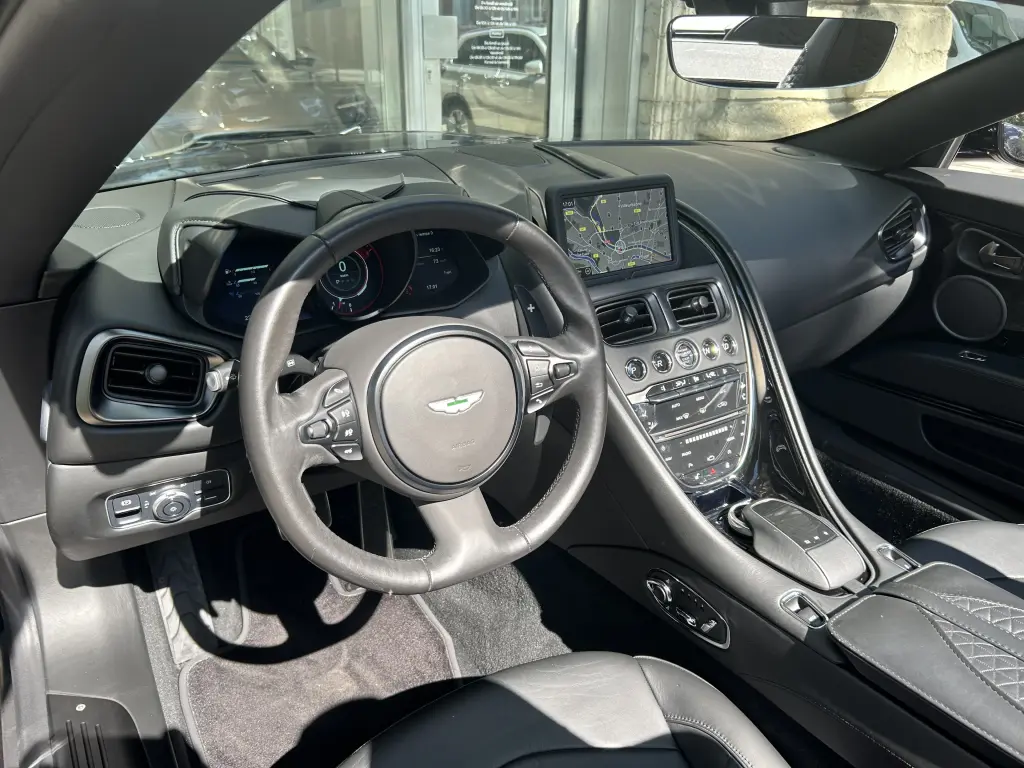 2020 DBS Superleggera Volante thumbnail vehicle image 2