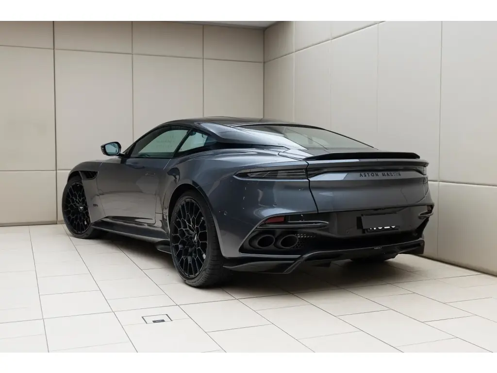 2023 DBS 770 Ultimate Coupe thumbnail vehicle image 1