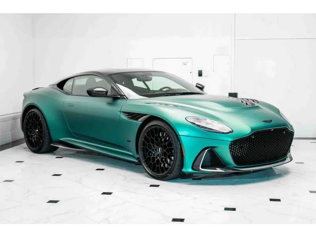 2023 DBS 770 Ultimate Coupe main vehicle image