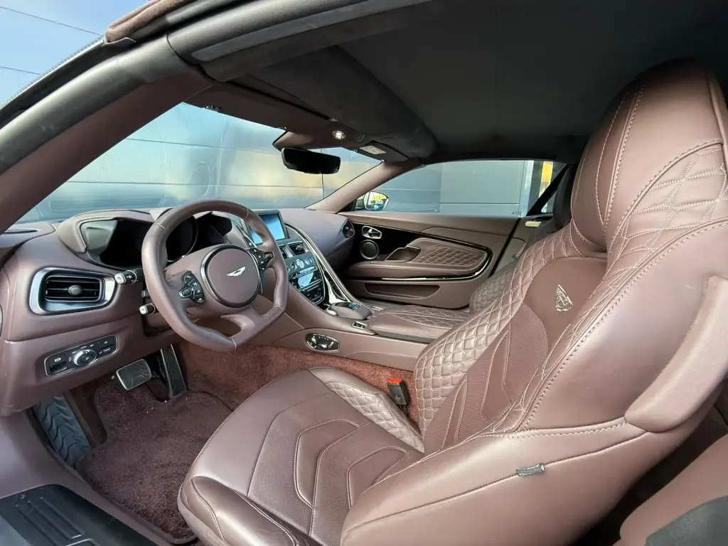 2023 DBS 770 Ultimate Volante thumbnail vehicle image 2