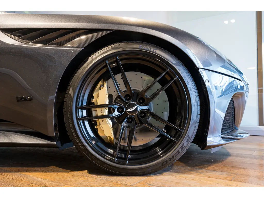 2023 DBS Coupe thumbnail vehicle image 3