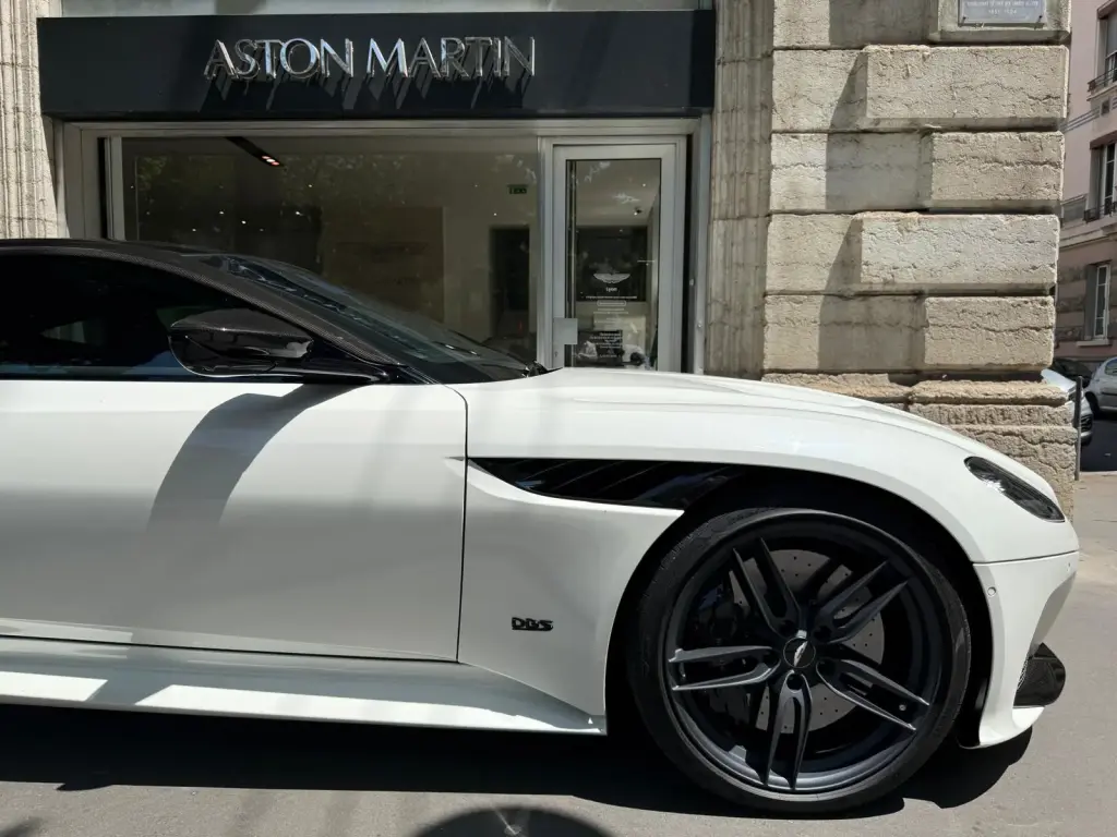 Aston Martin DBS (2018-24) DBS Coupe 5.2 - 2023 - Joinsteer - #13