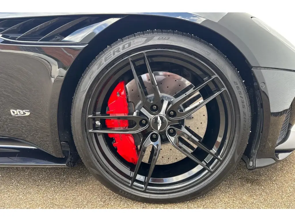 2019 DBS Superleggera Coupe thumbnail vehicle image 3