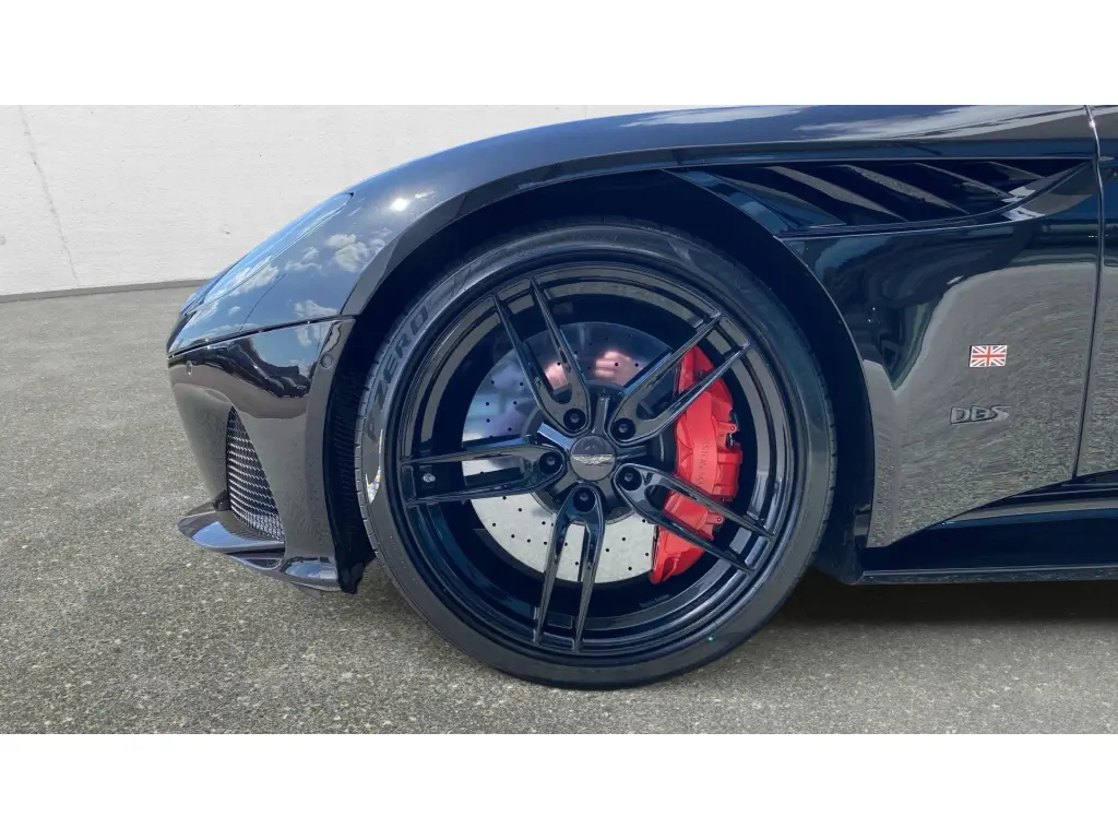 2019 DBS Superleggera Coupe thumbnail vehicle image 3
