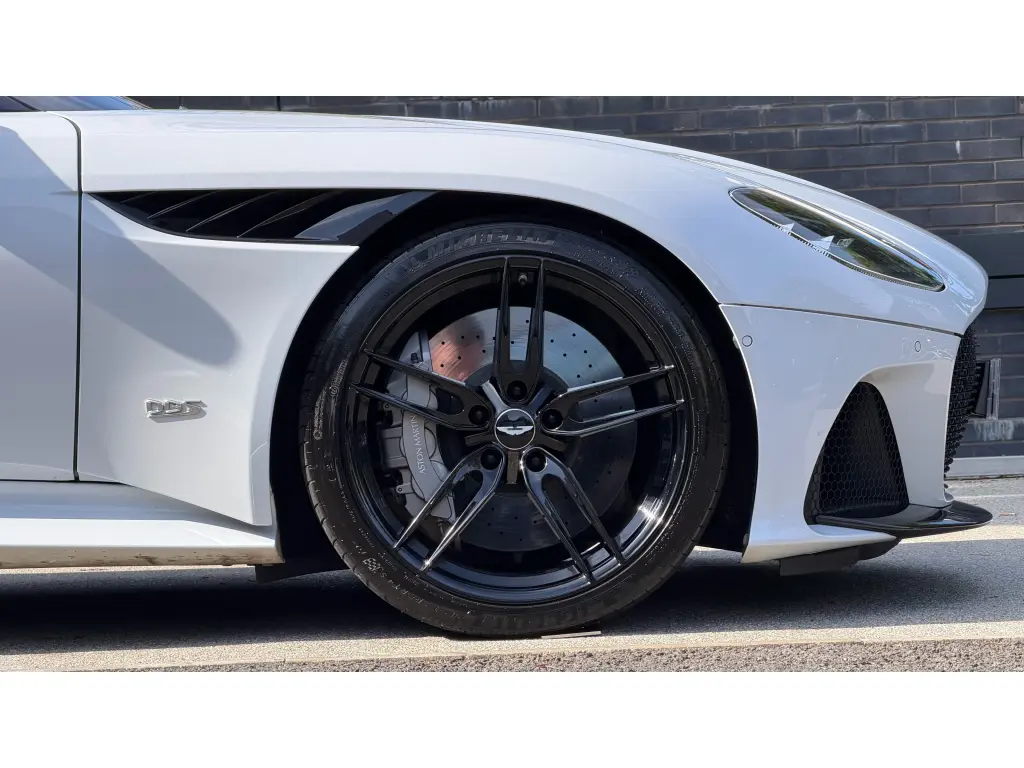 2019 DBS Superleggera Coupe thumbnail vehicle image 3