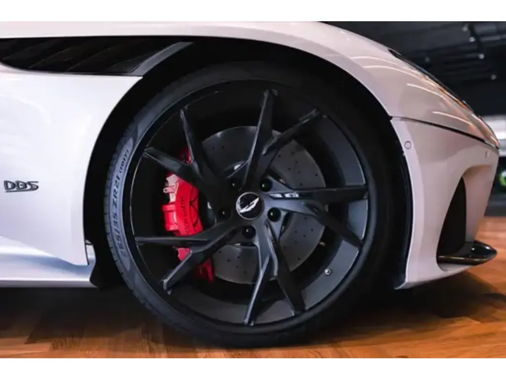 2019 DBS Superleggera Coupe thumbnail vehicle image 3