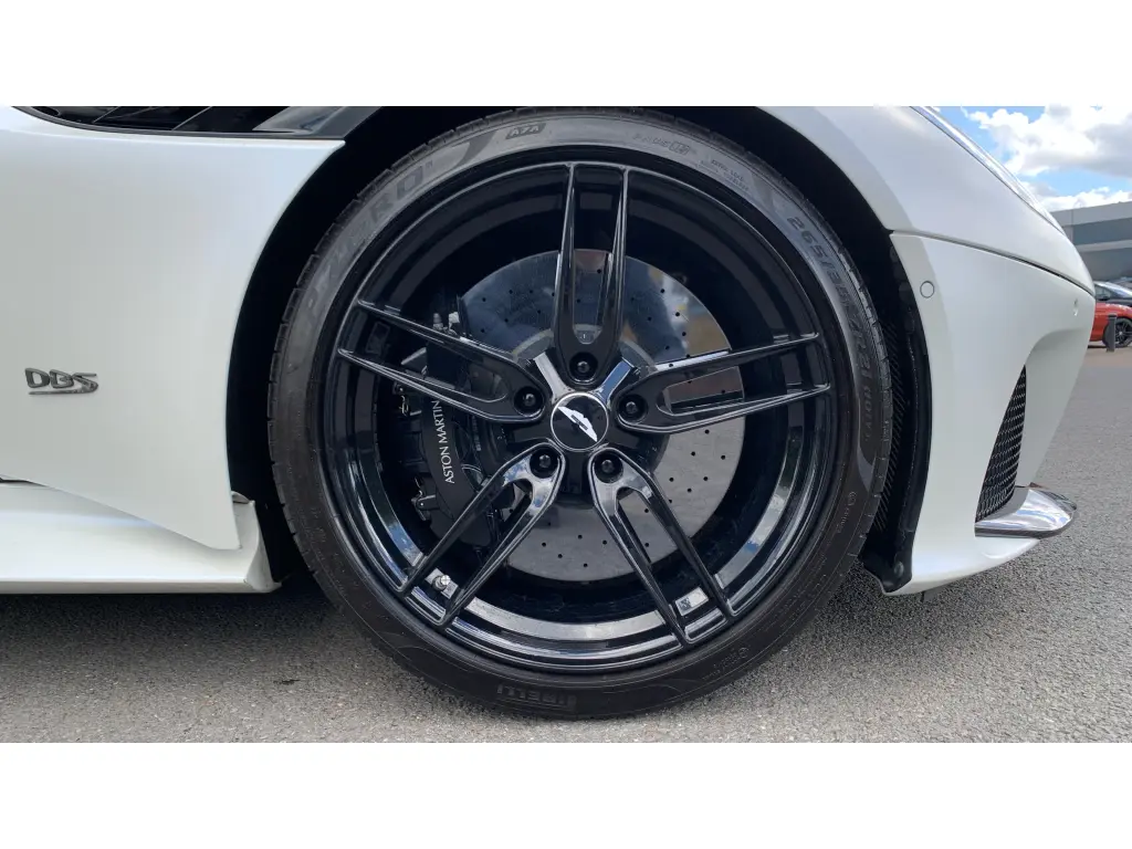 2019 DBS Superleggera Coupe thumbnail vehicle image 3