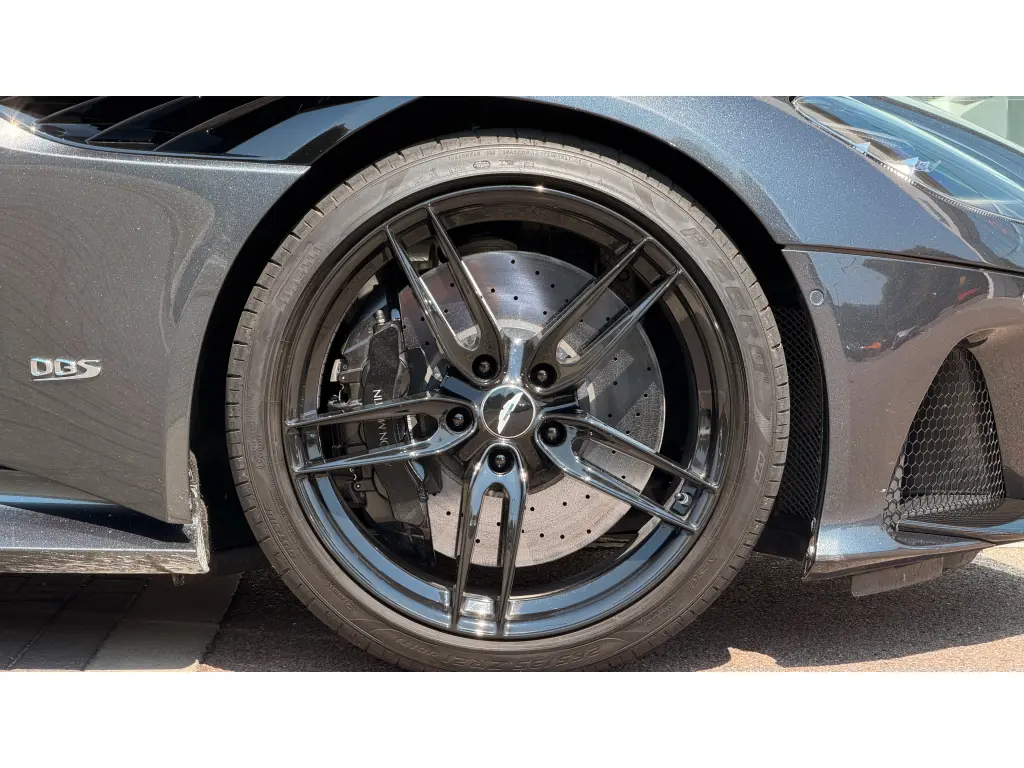 2019 DBS Superleggera Coupe thumbnail vehicle image 3