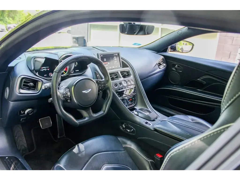2019 DBS Superleggera Coupe thumbnail vehicle image 2