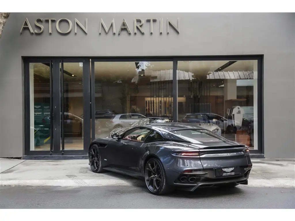 2019 DBS Superleggera Coupe thumbnail vehicle image 1