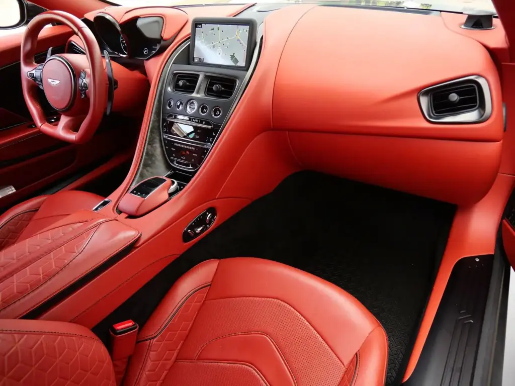 2019 DBS Superleggera Coupe thumbnail vehicle image 2