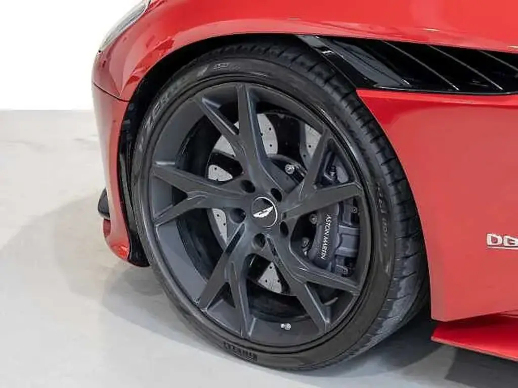 2019 DBS Superleggera Coupe thumbnail vehicle image 3