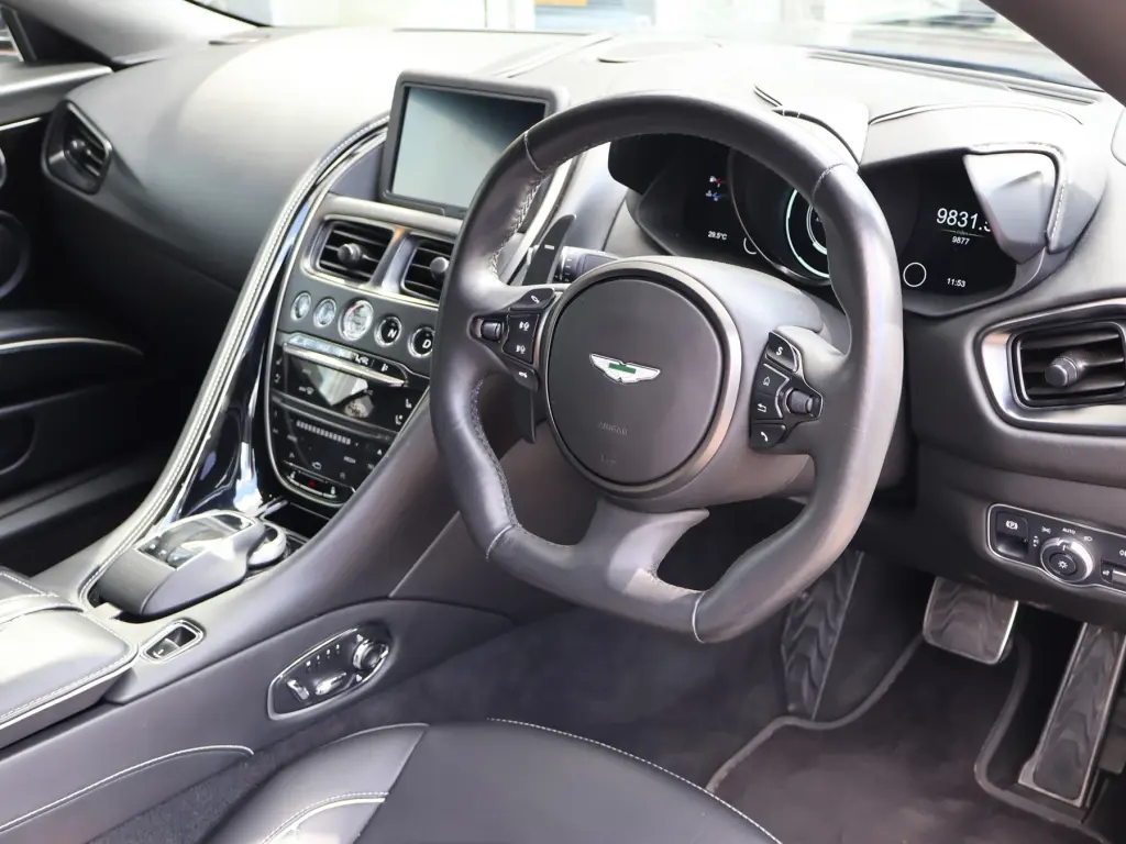 2020 DBS Superleggera Coupe thumbnail vehicle image 2