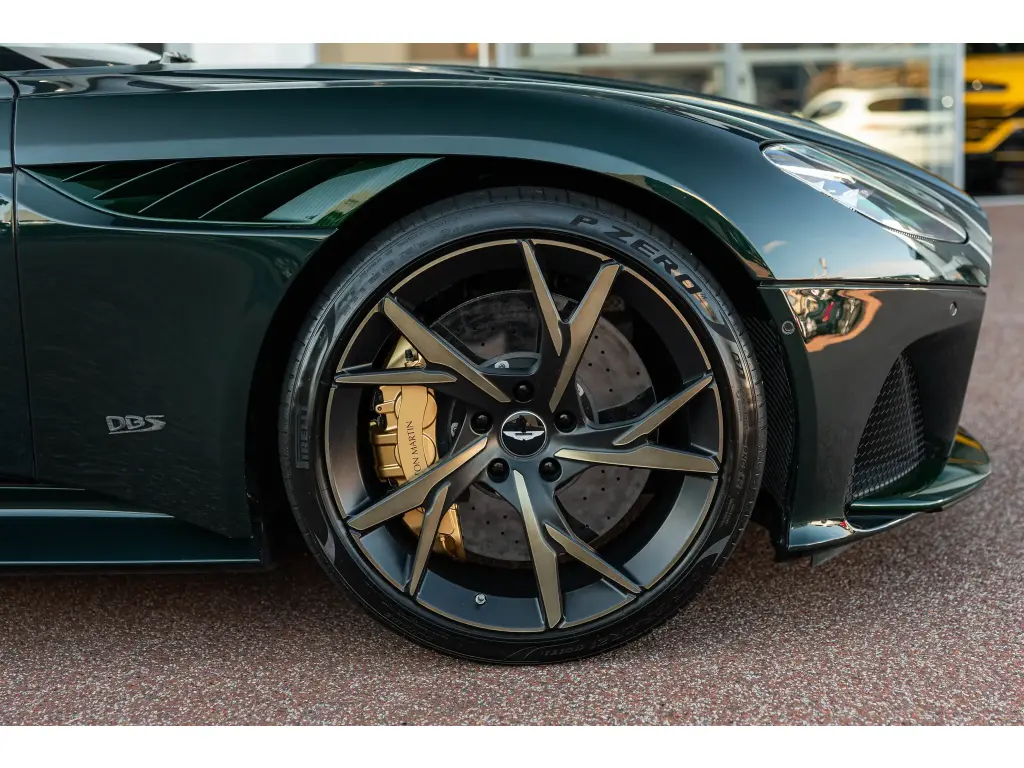 2020 DBS Superleggera Coupe thumbnail vehicle image 3