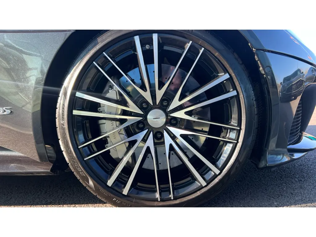 2020 DBS Superleggera Coupe thumbnail vehicle image 3