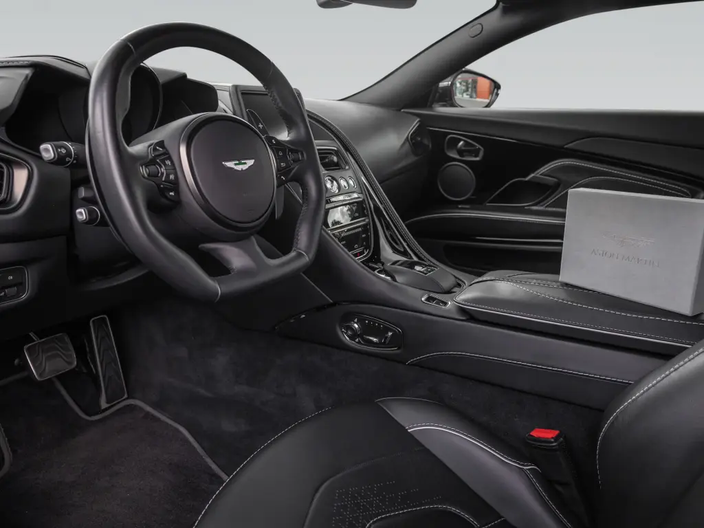 2020 DBS Superleggera Coupe thumbnail vehicle image 2