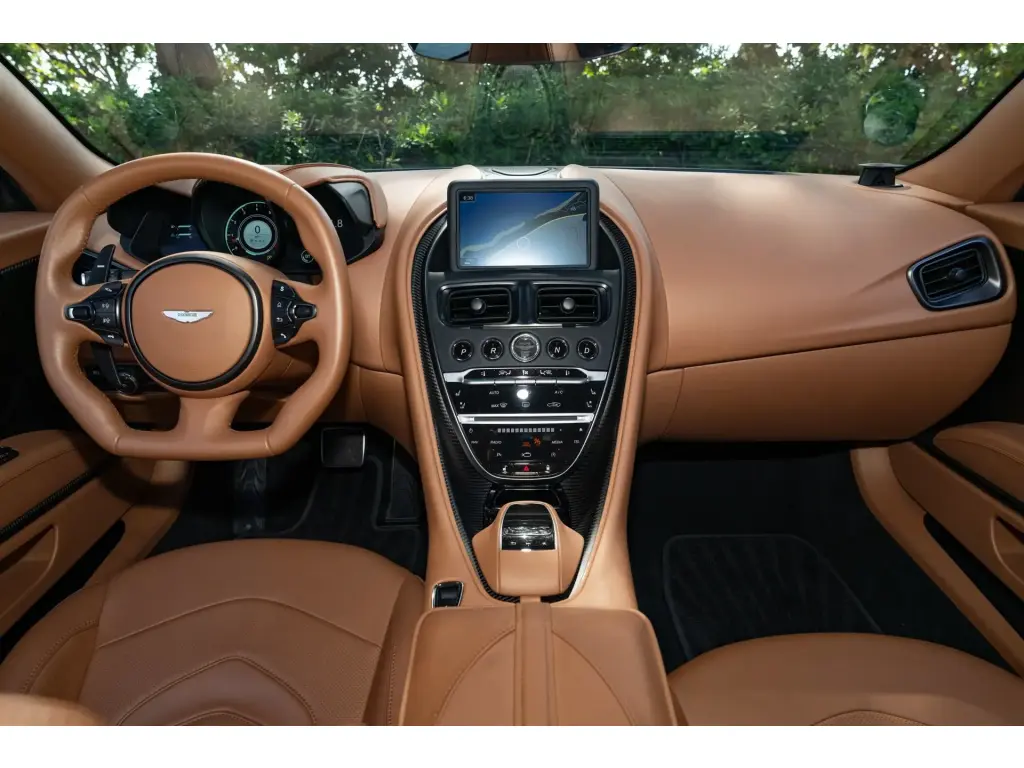 2020 DBS Superleggera Coupe thumbnail vehicle image 2