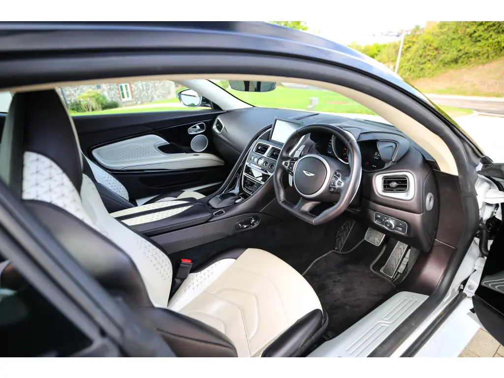 2021 DBS Superleggera Coupe thumbnail vehicle image 2