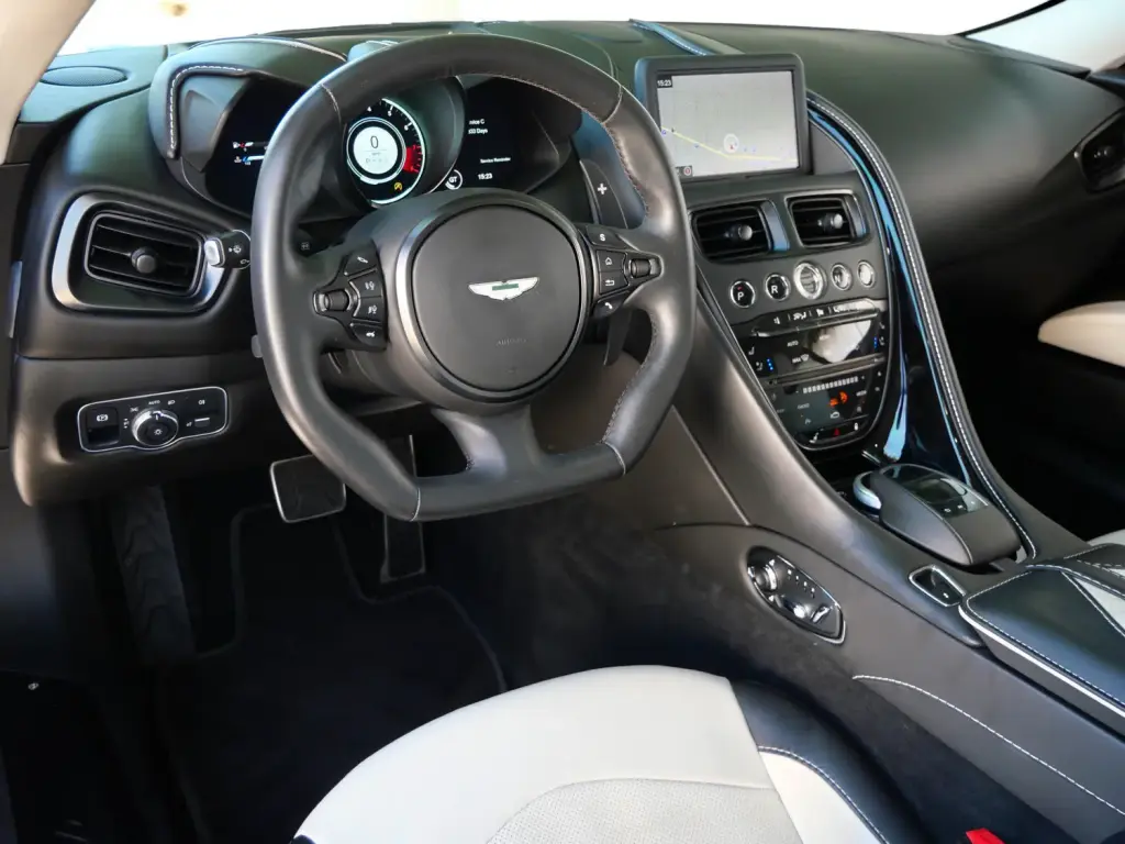 2021 DBS Superleggera Coupe thumbnail vehicle image 2