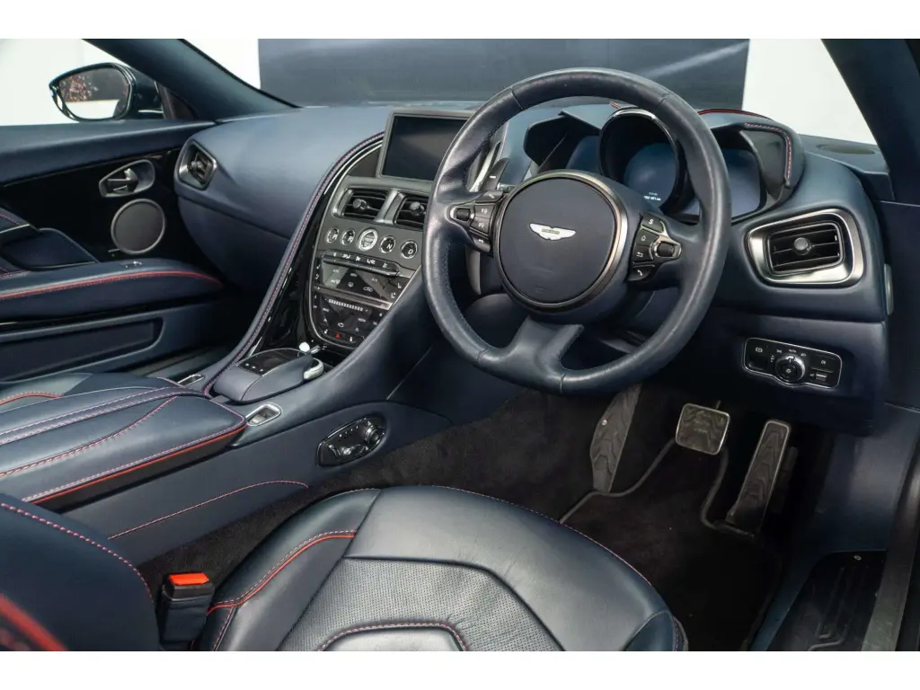 2020 DBS Superleggera Volante thumbnail vehicle image 2