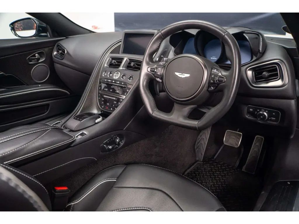 2020 DBS Superleggera Volante thumbnail vehicle image 2