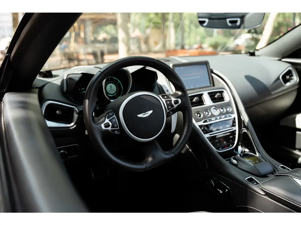 2020 DBS Superleggera Volante thumbnail vehicle image 2