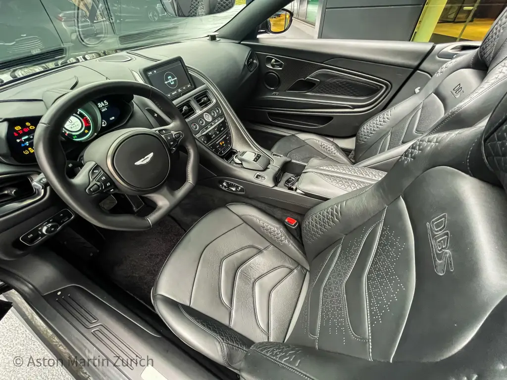 2020 DBS Superleggera Volante thumbnail vehicle image 2