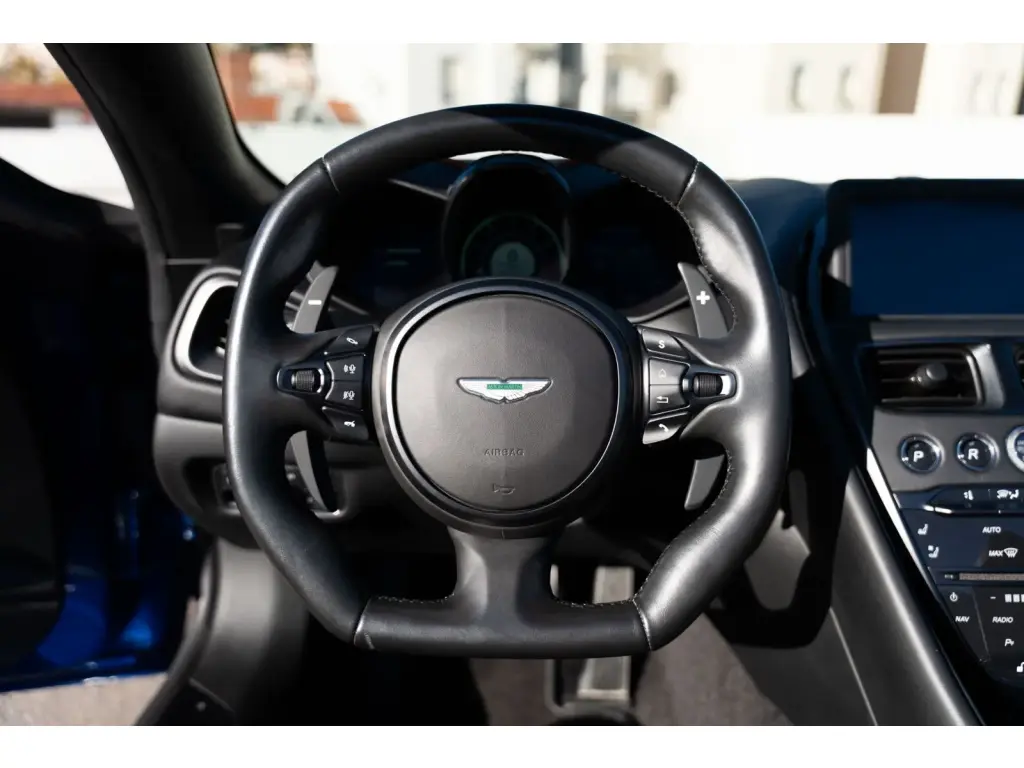 2020 DBS Superleggera Volante thumbnail vehicle image 2