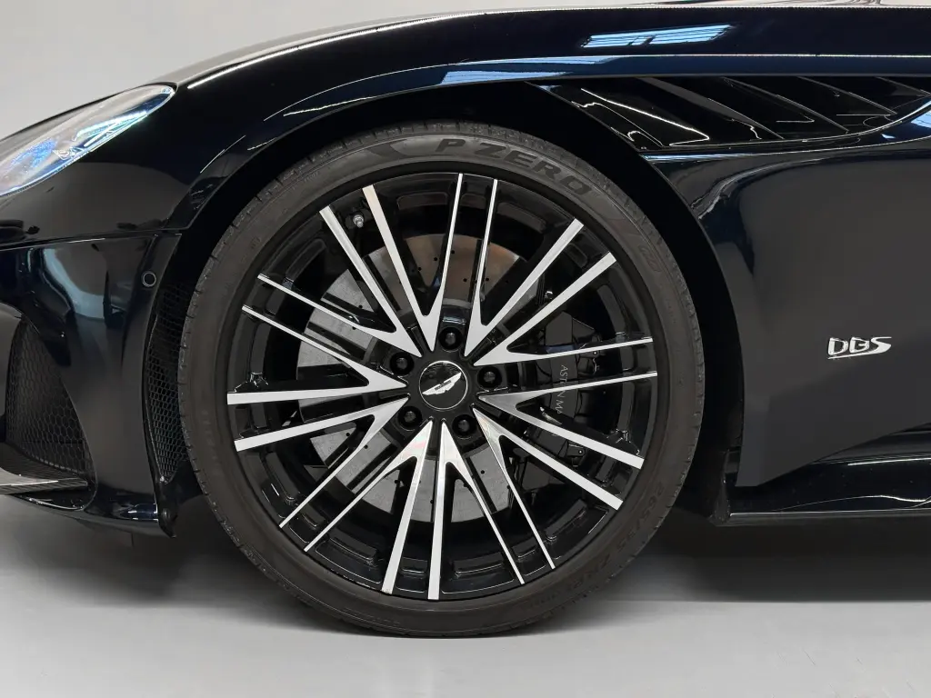 2020 DBS Superleggera Volante thumbnail vehicle image 3