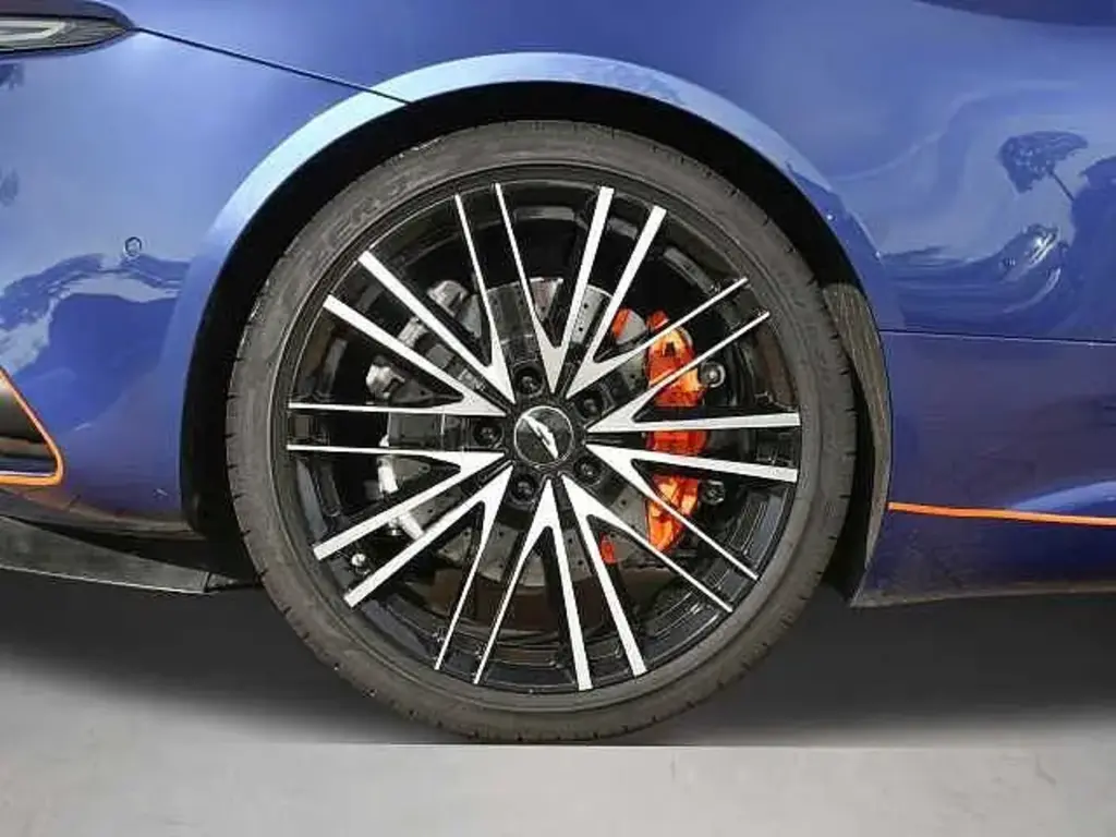 2020 DBS Superleggera Volante thumbnail vehicle image 3