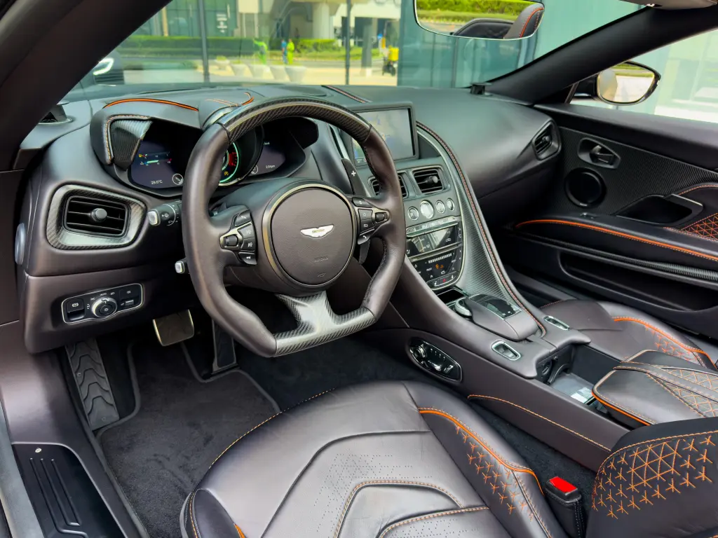 2020 DBS Superleggera Volante thumbnail vehicle image 2