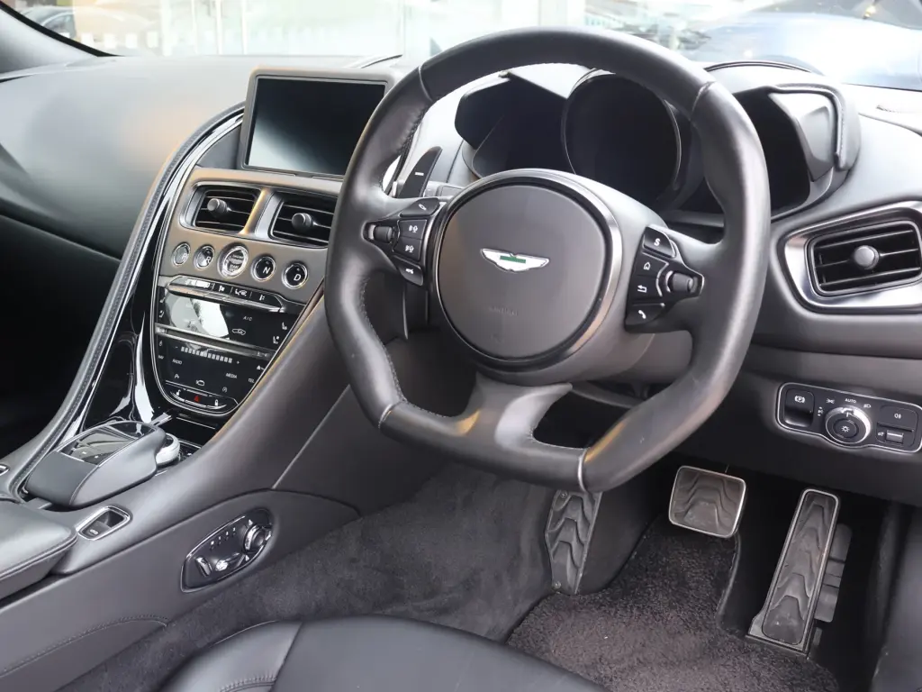 2021 DBS Superleggera Volante thumbnail vehicle image 2