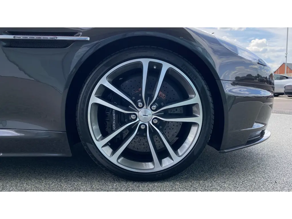 2009 DBS V12 Coupe thumbnail vehicle image 3
