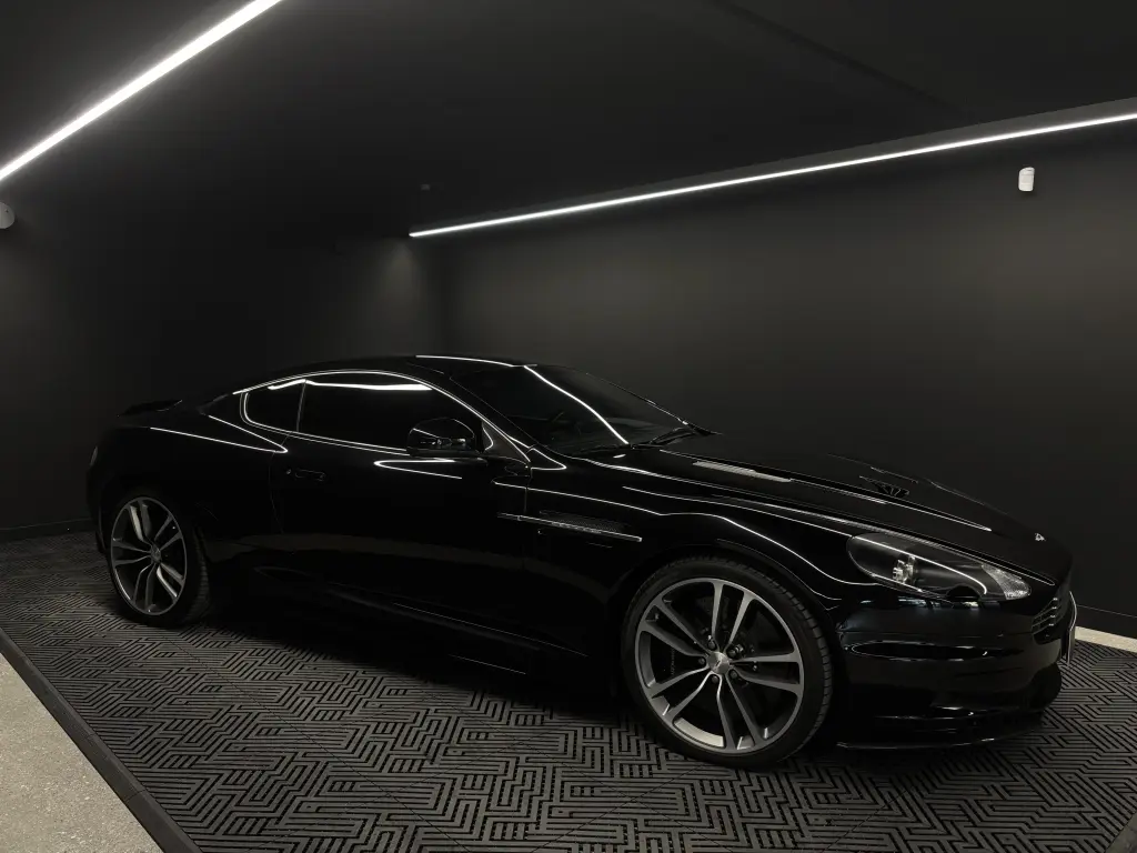 2011 DBS V12 Coupe main vehicle image