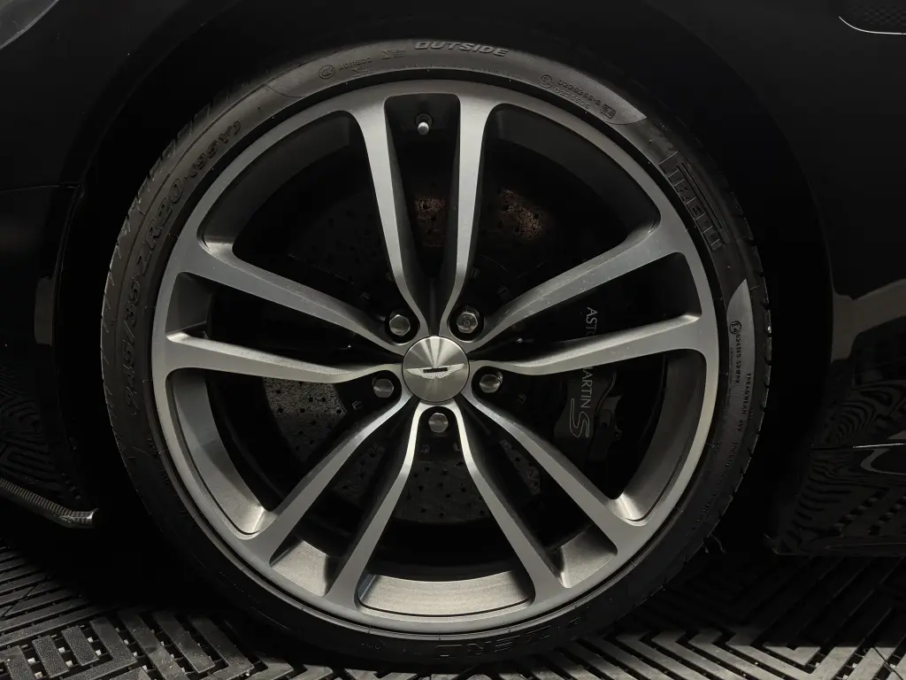 2011 DBS V12 Coupe thumbnail vehicle image 3